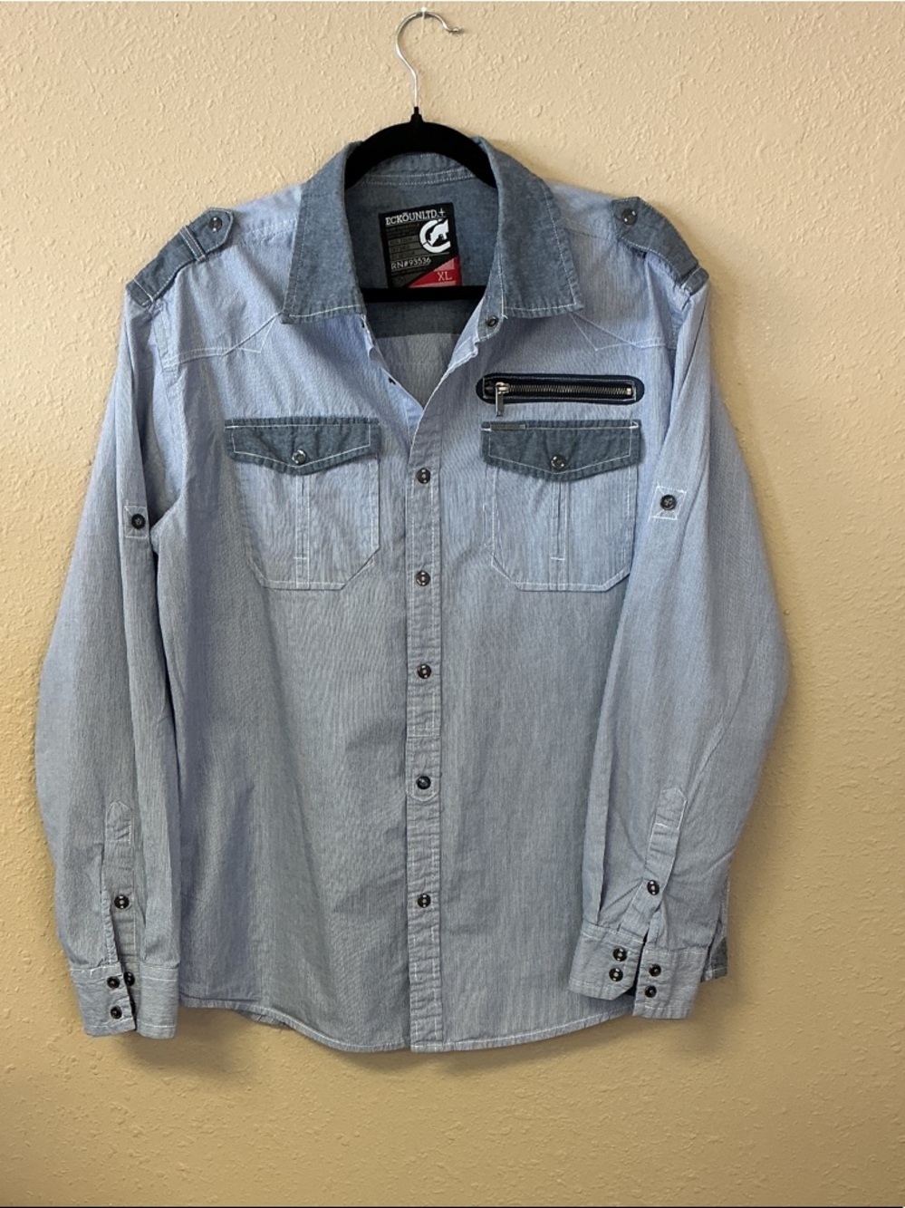 Ecko Unlimited Light Blue Long-Sleeve Button-Down Shirt with Dark Trim